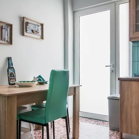 Apartment Veranda *